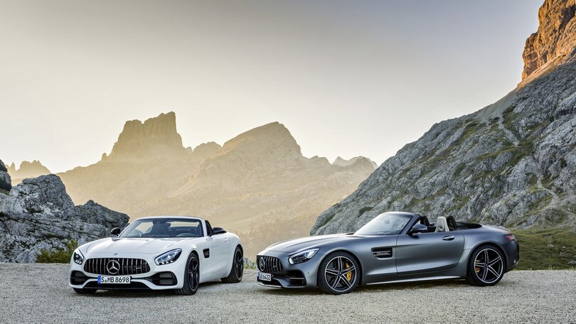 Mercedes AMG GT Roadster, 500 CV col vento tra i capelli