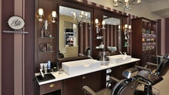 Un accurato servizio di barberia nella nuova Limoni Beauty Lounge di Milano