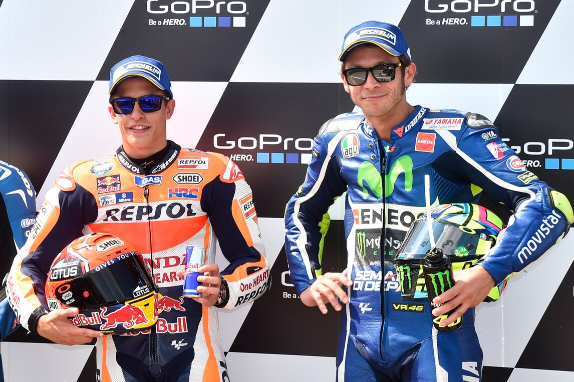MotoGp, Marquez: «Lorenzo può vincere ancora, ma Rossi è più pericoloso»