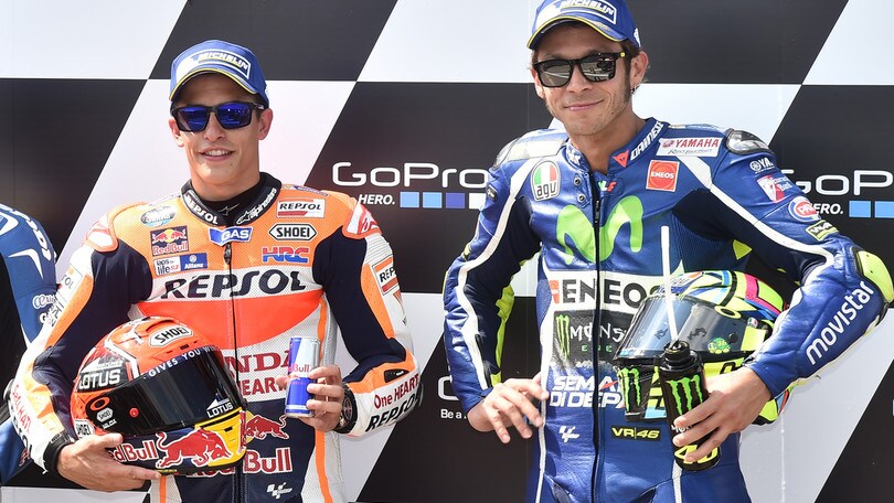 MotoGp, Marquez: «Lorenzo può vincere ancora, ma Rossi è più pericoloso»