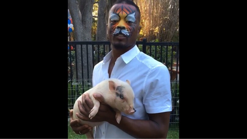 Juventus: Evra-Uomo Tigre per il compleanno della figlia