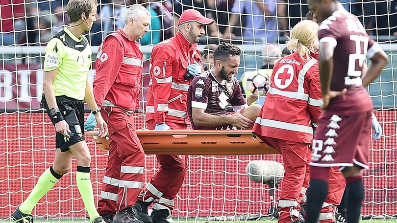 Torino, Molinaro operato al ginocchio: 5-6 mesi di stop