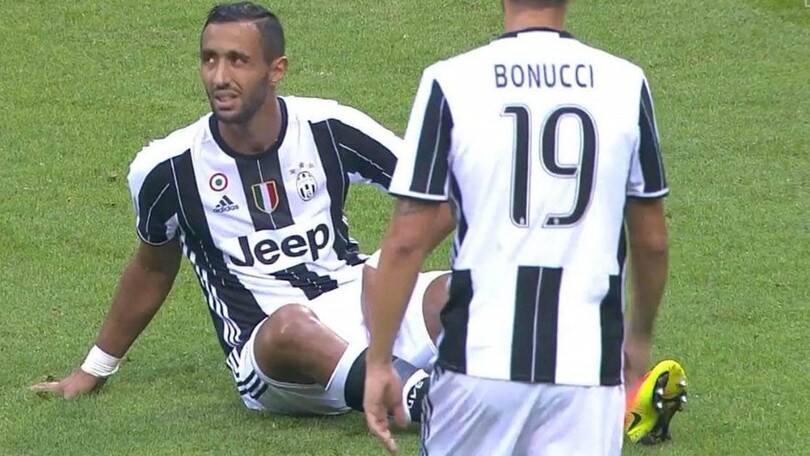 Inter-Juventus, infortunio per Benatia: al 25' entra Barzagli
