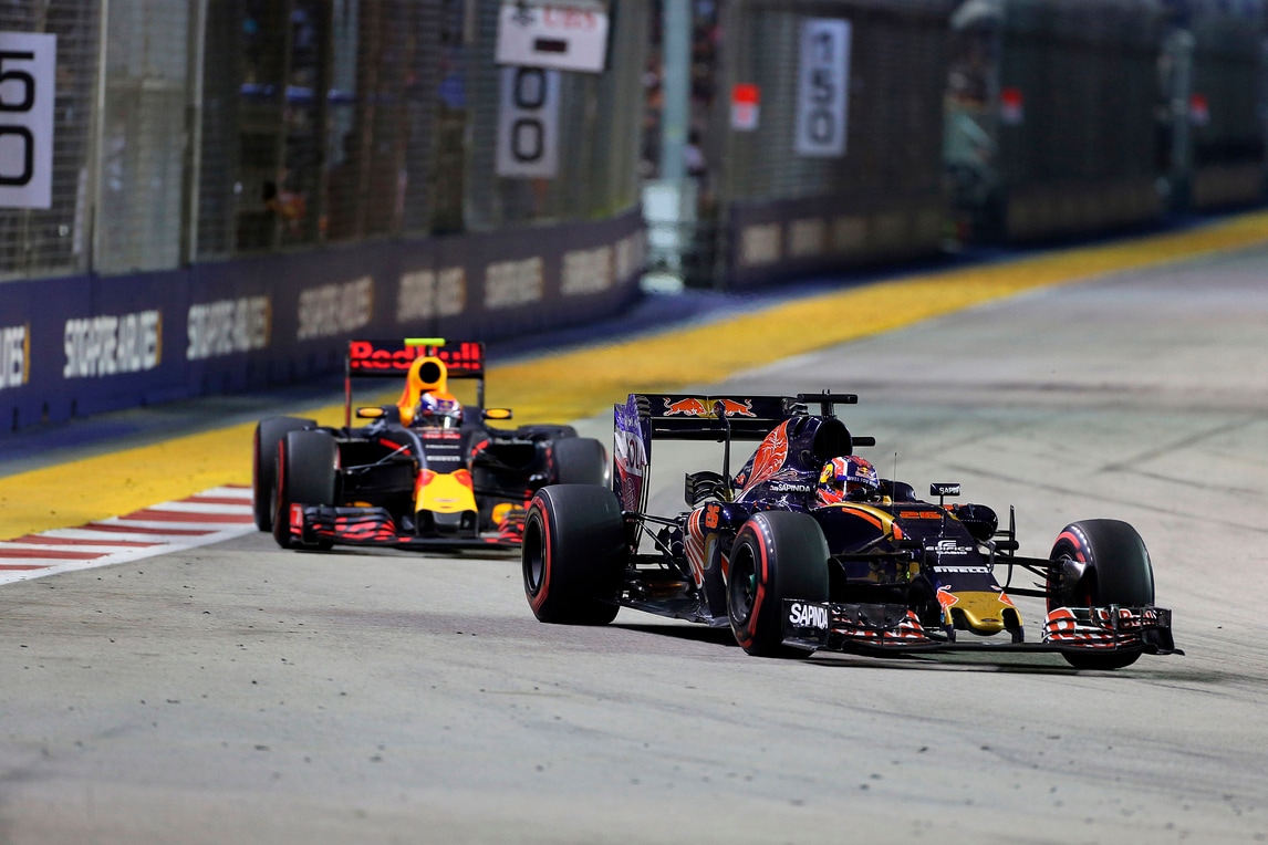 F1, Horner: «Bella lotta tra Kvyat e Verstappen»