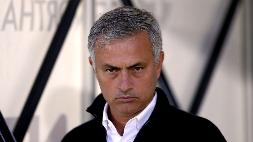 Mourinho durissimo con Wenger: "Un giorno, fuori dal campo gli spaccherò la faccia"