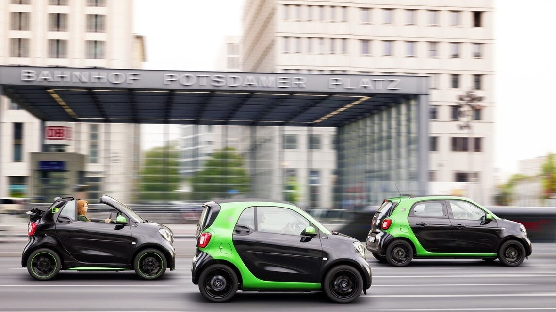 Nuove Smart fortwo, cabrio e forfour electric drive: foto