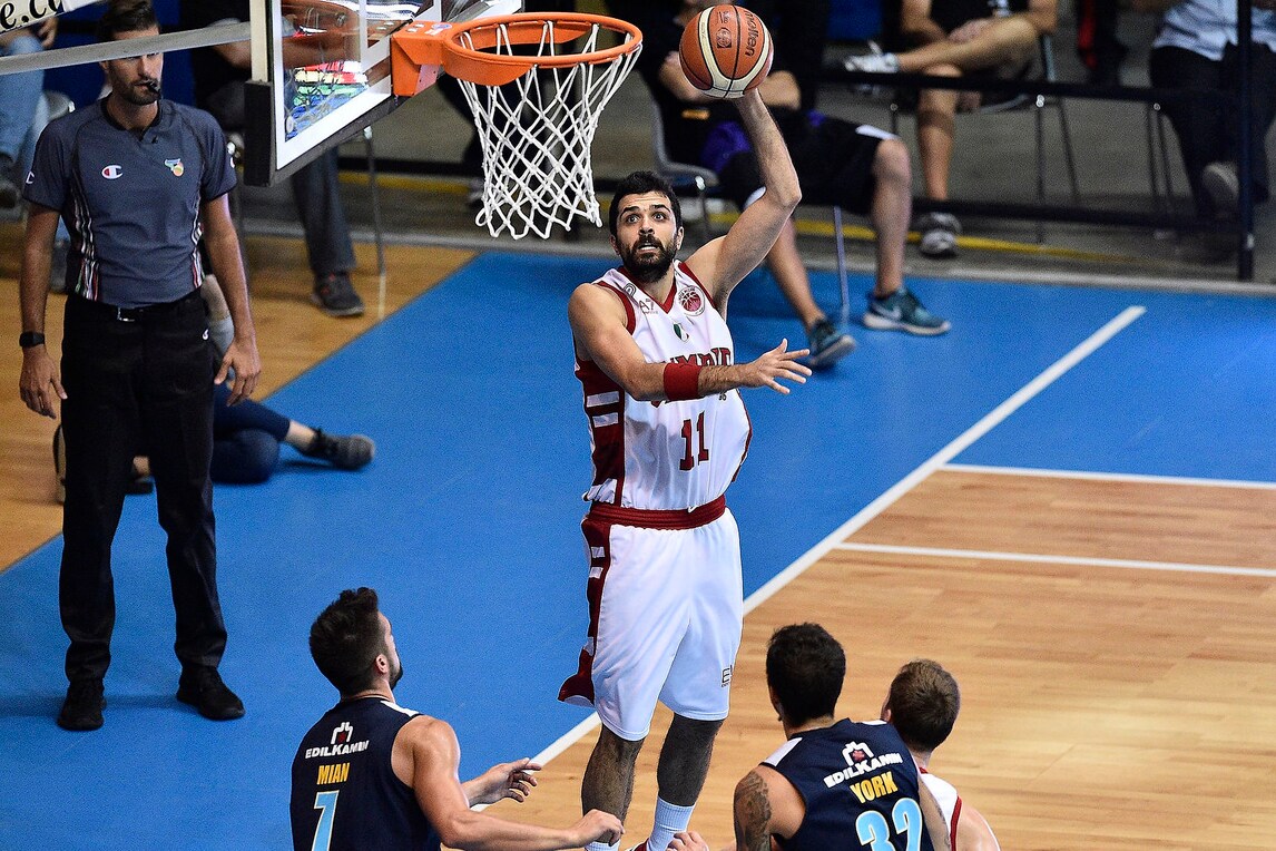Basket, SuperCoppa: per i bookmaker si va verso Reggio-Milano