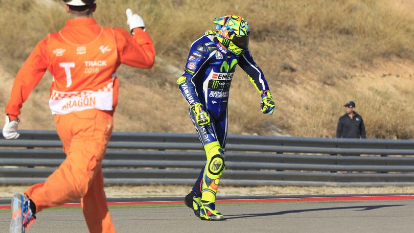 MotoGp Aragon, Rossi: «Dopo caduta ok, ma acciaccato: peccato il sesto posto»