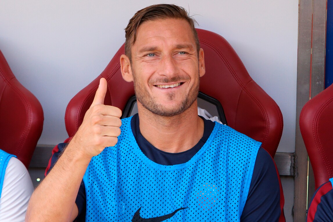Tanti auguri Francesco Totti! il capitano della Roma compie 40 anni