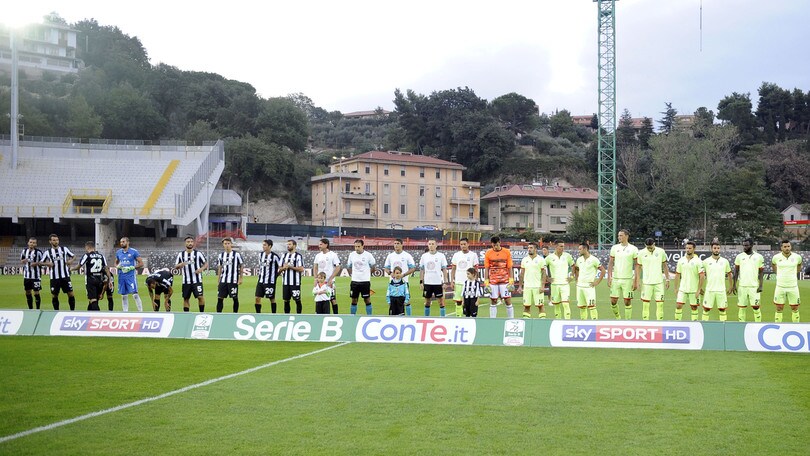 Serie B Ascoli-Cesena 0-0: il recupero si chiude a reti inviolate