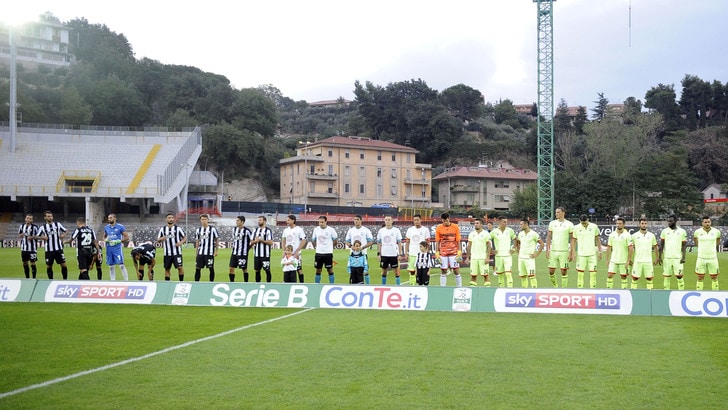 Serie B Ascoli-Cesena 0-0: il recupero si chiude a reti inviolate