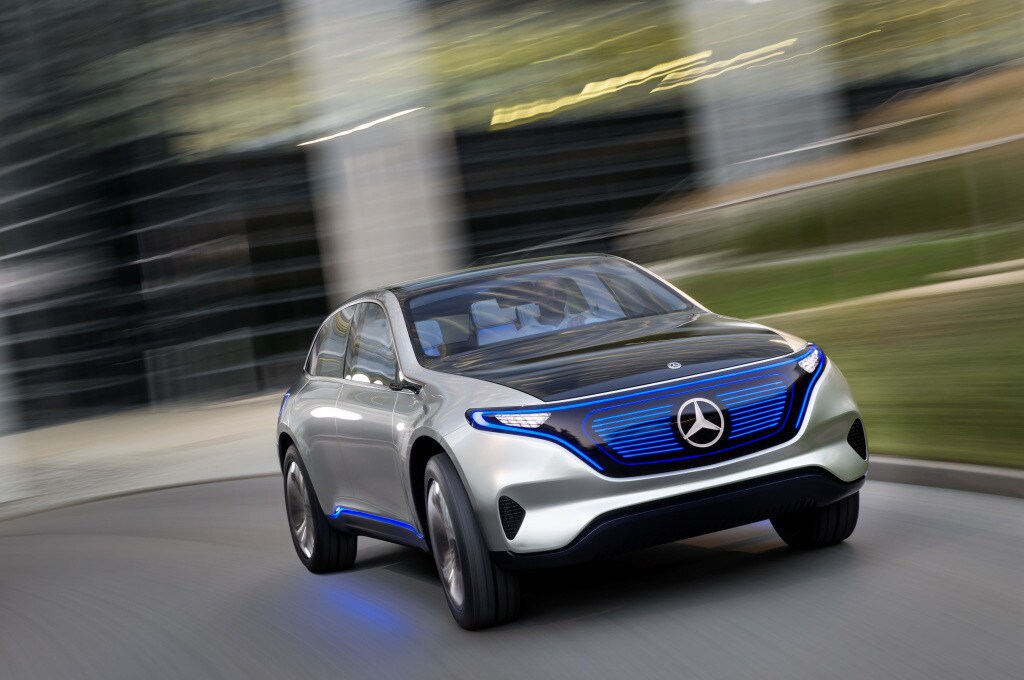 Mercedes elettrizza Parigi con il Suv green di domani