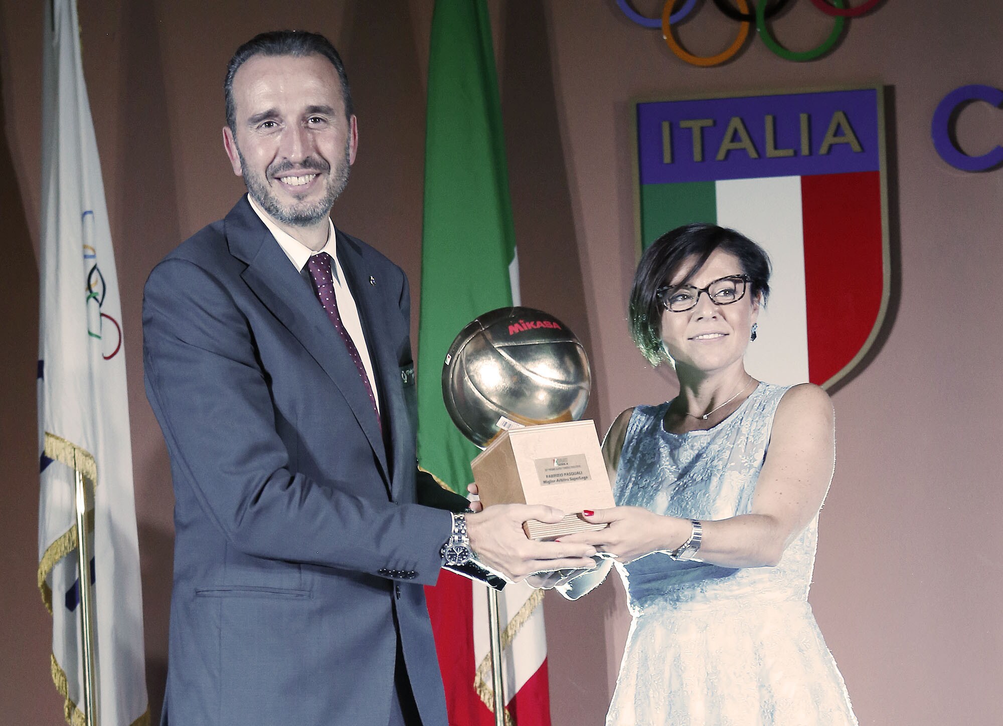 Via al campionato. Oggi una pioggia di premi