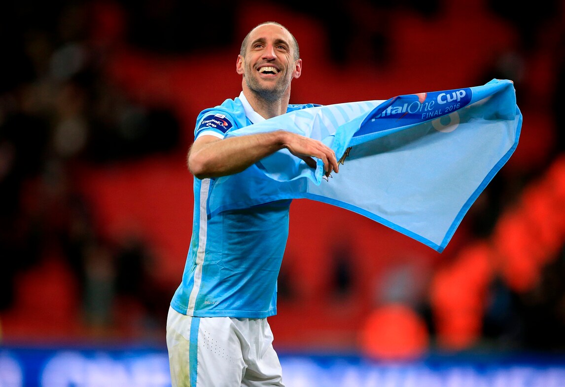 Zabaleta rivela: «Guardiola ha fatto togliere il wifi»