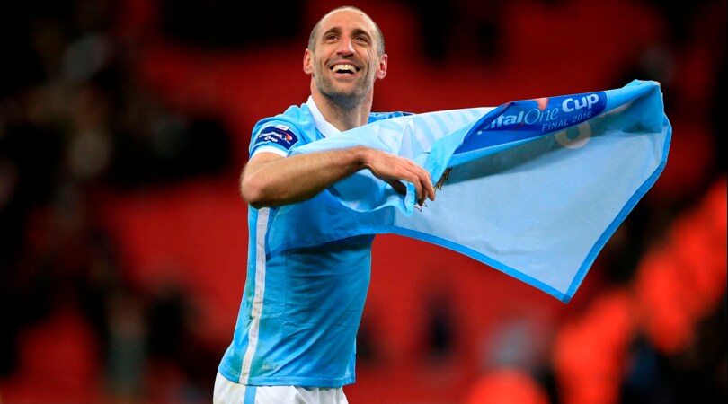 Zabaleta rivela: «Guardiola ha fatto togliere il wifi»