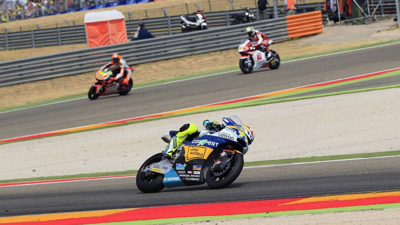Moto2, Dominique Aegerter scaricato dalla CarXpert