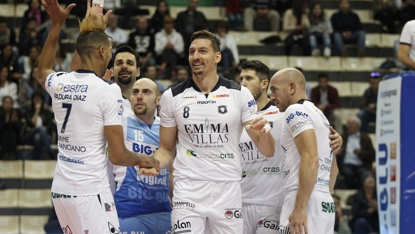 Via al campionato a 20 squadre. Siena supera il Club Italia