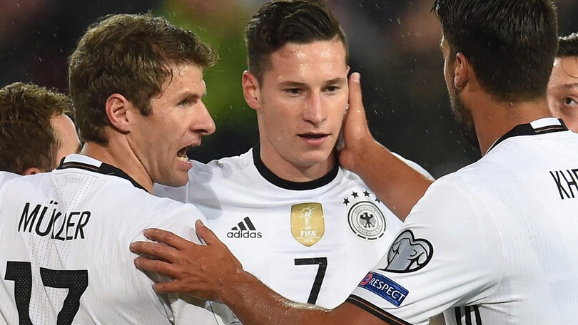 Wolfsburg, Allofs: «Draxler in partenza? Può darsi»