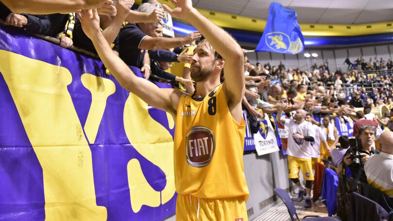 Basket Serie A, Poeta crede in Torino