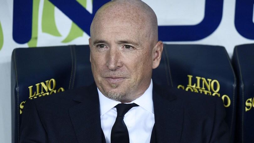 Serie A Chievo, Maran: «Milan? La Juventus resta davanti a tutti»
