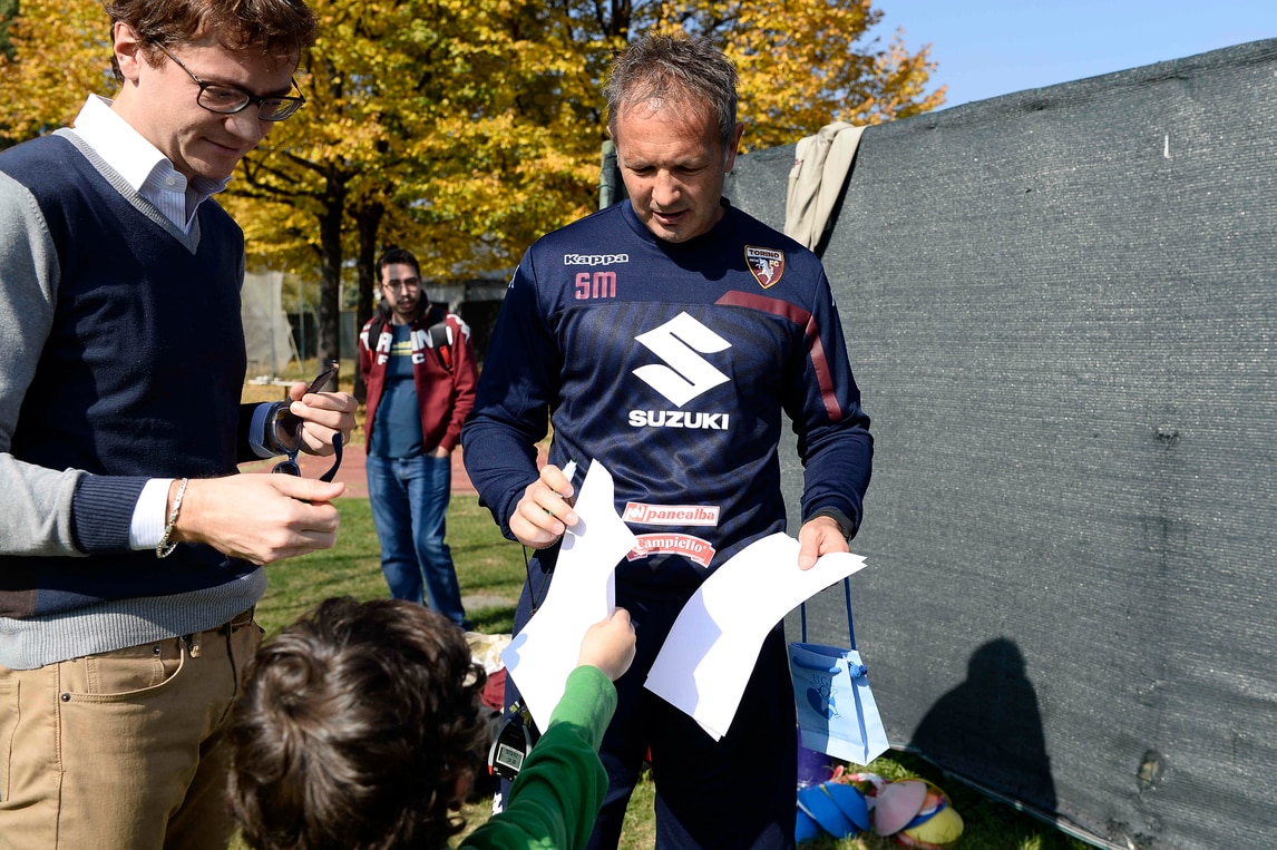 FOTO Torino, Mihajlovic fa entrare i tifosi alla Sisport