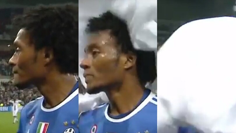 FOTO Lo scherzo in diretta tv a Cuadrado
