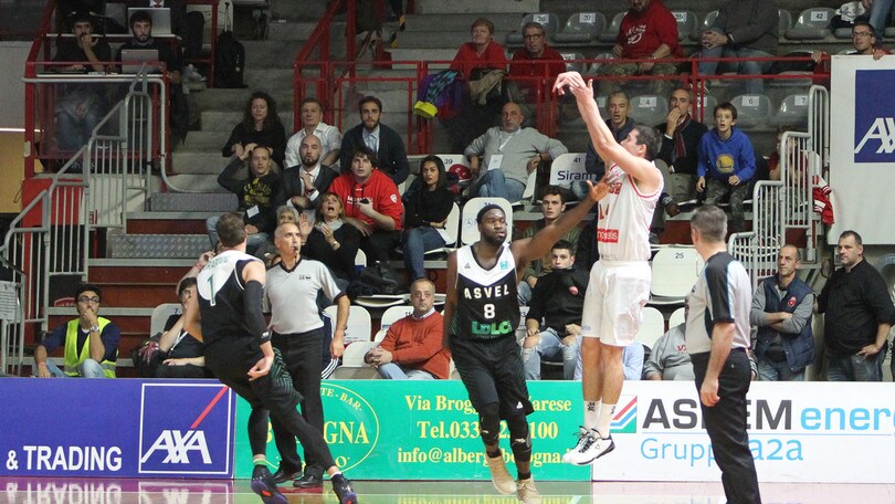 Champions League: Kangur salva Varese, Venezia ko