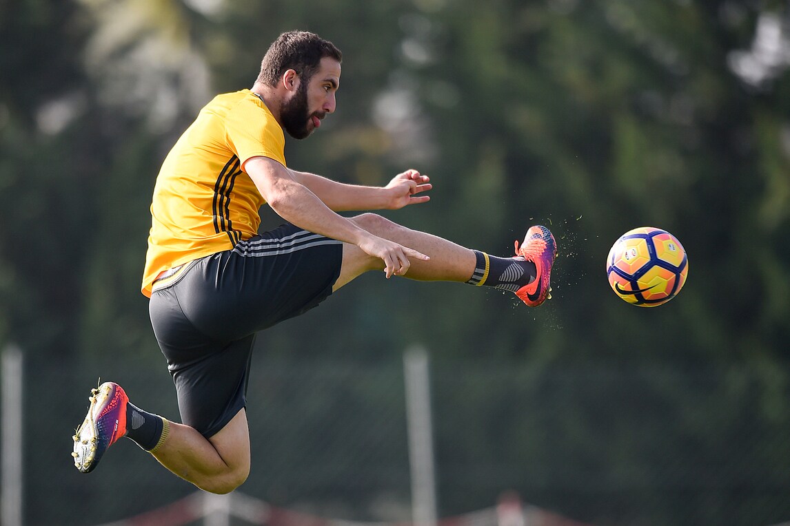 La Juventus in campo in vista del Milan