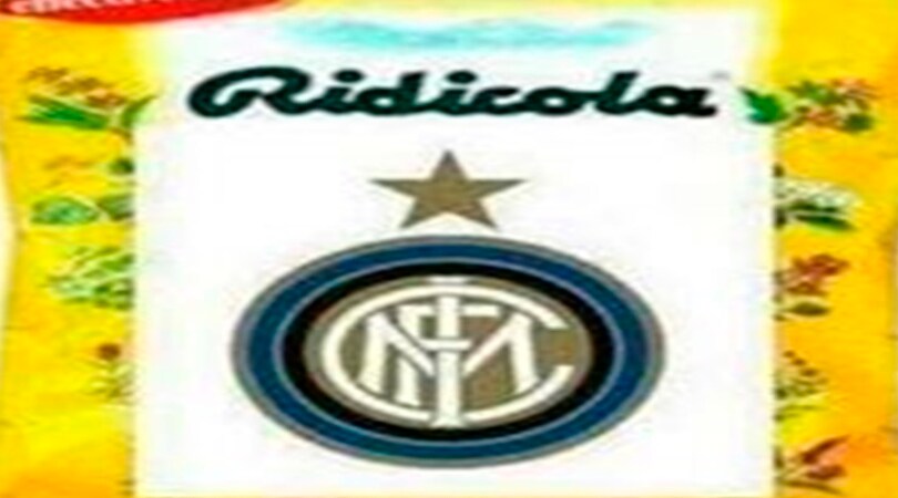 Crollo Inter, figuraccia De Boer. Il web si scatena