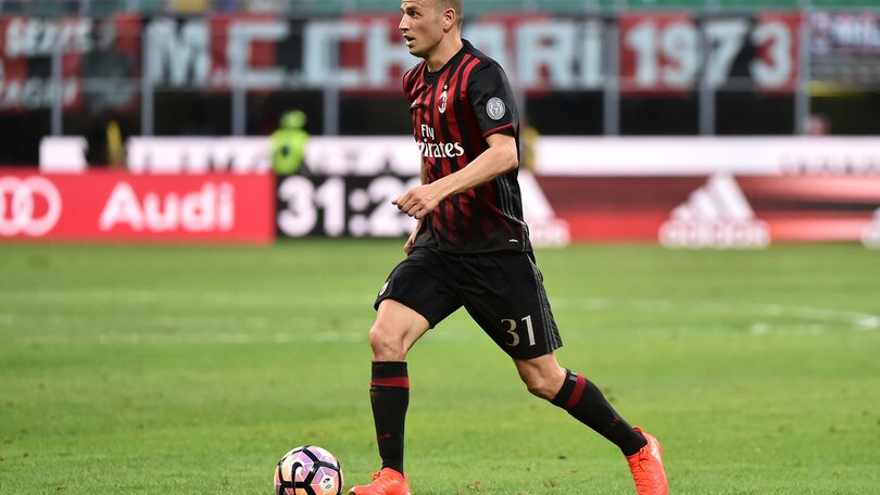 Serie A Milan, tornano in gruppo Mati Fernandez e Antonelli