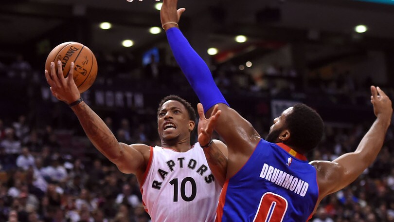 Basket NBA, DeRozan piega Gallinari
