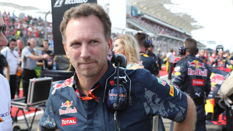 F1, Horner: «Mercedes da battere anche nel 2017»