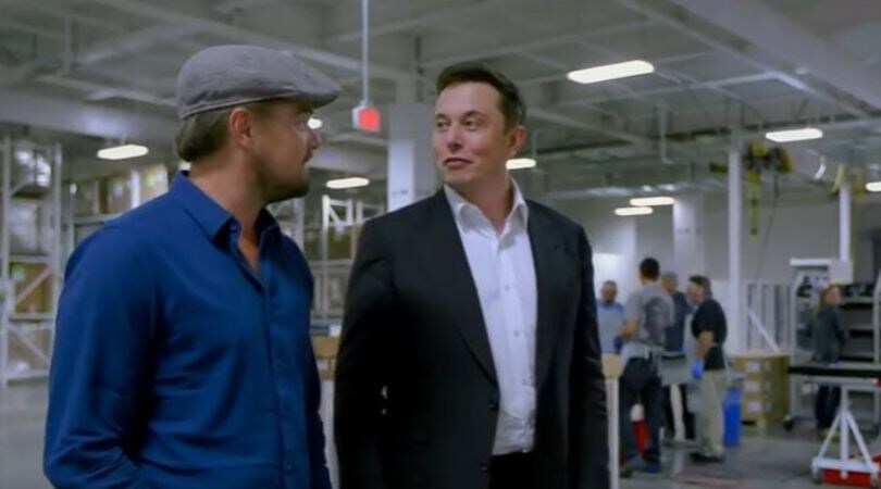 DiCaprio da Tesla: "Servirebbero 100 Gigafactory"