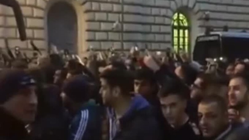 A Termini entusiasmo per la Lazio in partenza