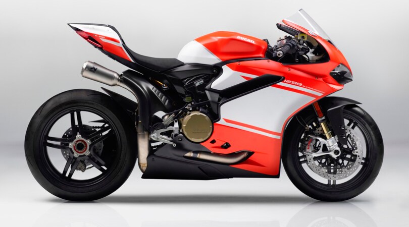EICMA, Ducati: ecco la Panigale 1299 Superleggera