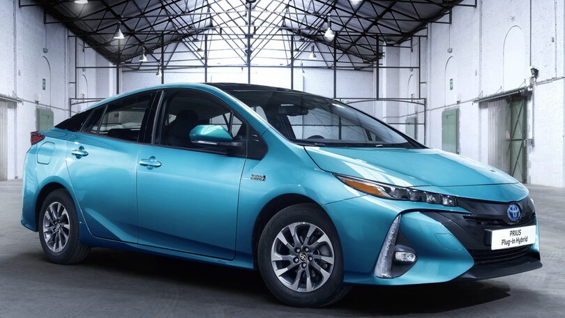 H2R Rimini, Toyota porta Prius plug-in e Mirai