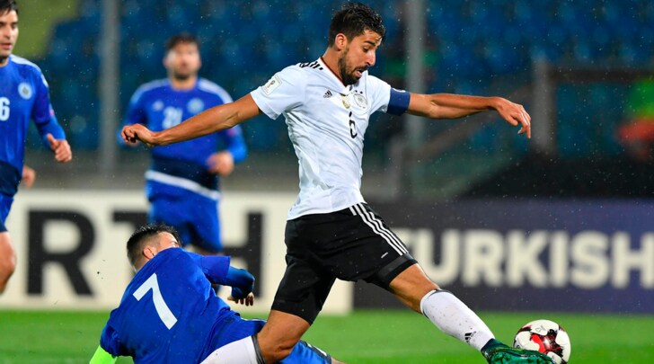 Khedira e Pogba, Germania e Francia sorridono. Lewandowski, paura e gol