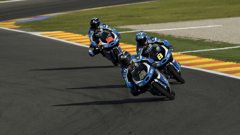 Moto3, Valencia: Canet in pole, Bulega è quarto