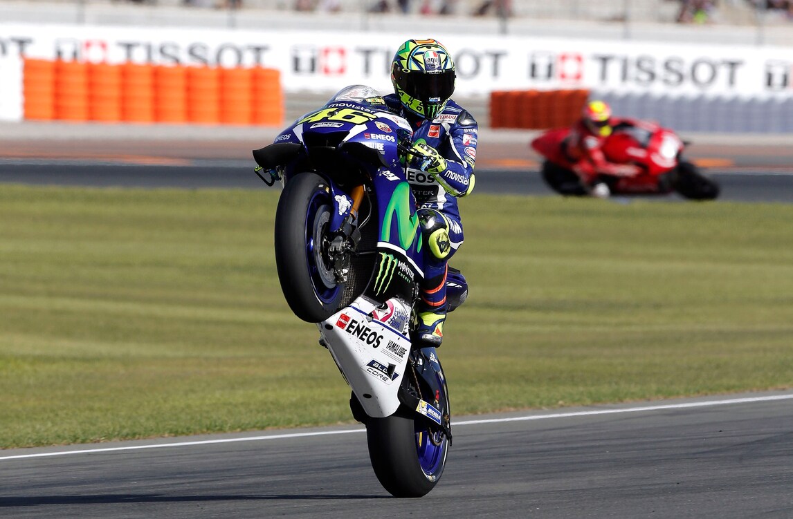 Moto Gp, Lorenzo pole show a Valencia: Rossi terzo
