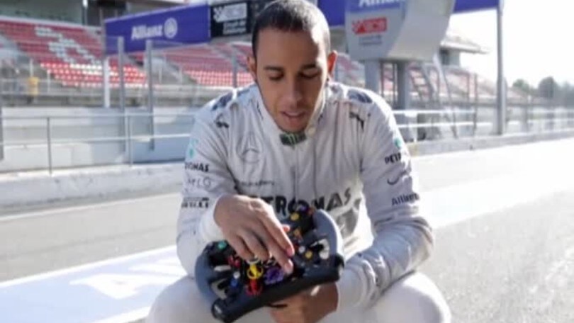 F1, Brasile: vince Hamilton, secondo Rosberg