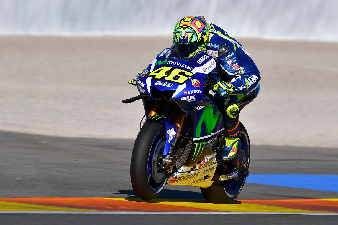 MotoGp, test Valencia: Rossi il più veloce, Iannone parte bene