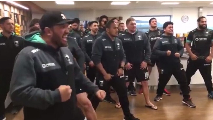 All Blacks, haka nella sede del Liverpool. E Klopp si emoziona