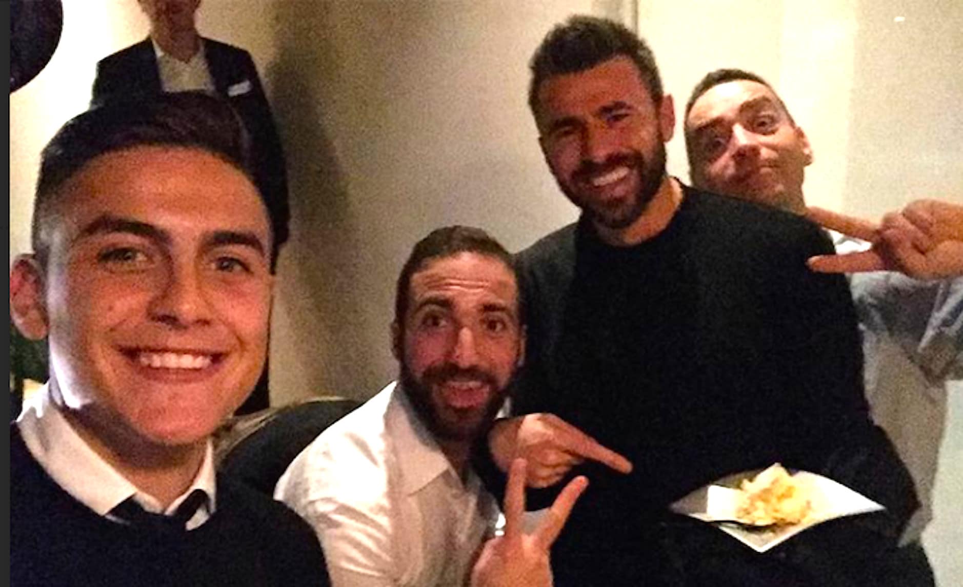 La cura Juventus: Higuain, con Dybala e Barzagli torna il buonumore. Out Benatia