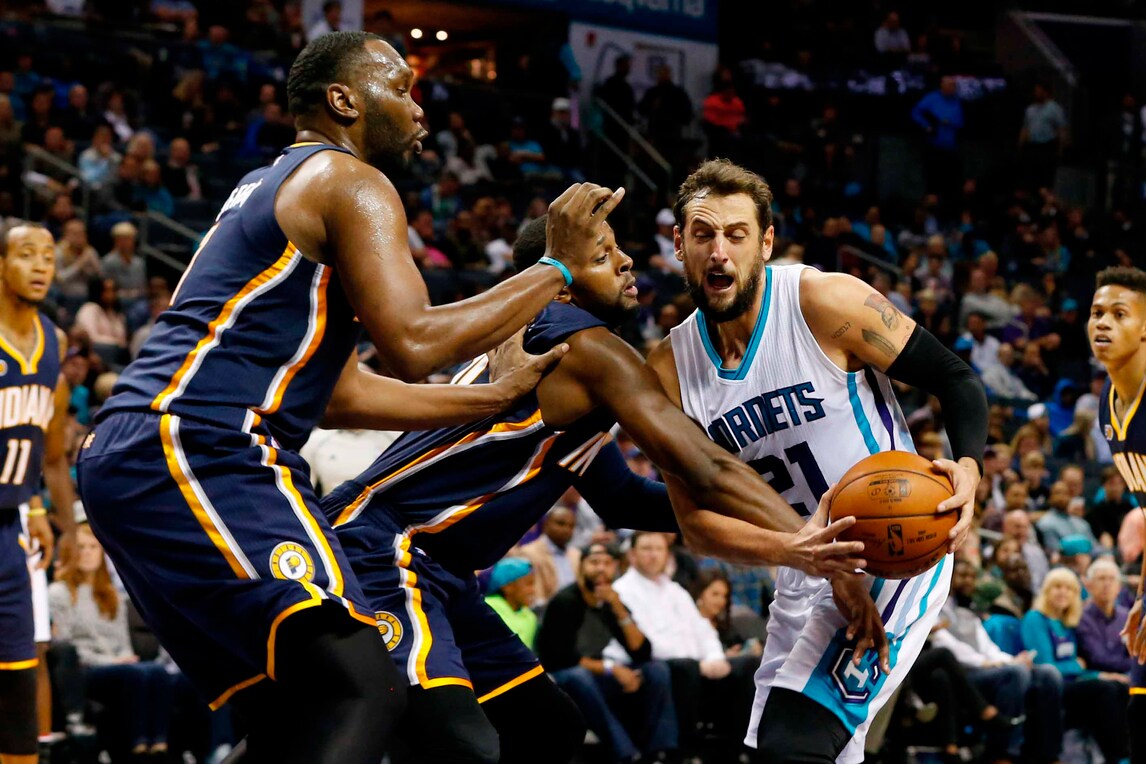 Basket NBA, Beli e Charlotte implacabili