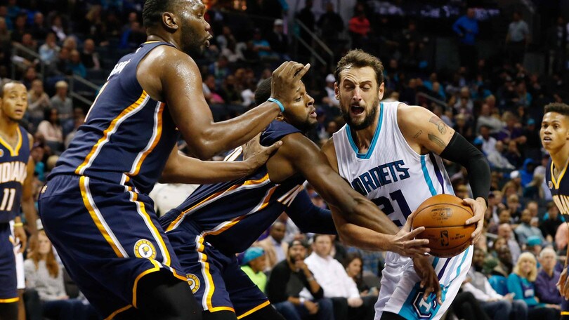 Basket NBA, Beli e Charlotte implacabili