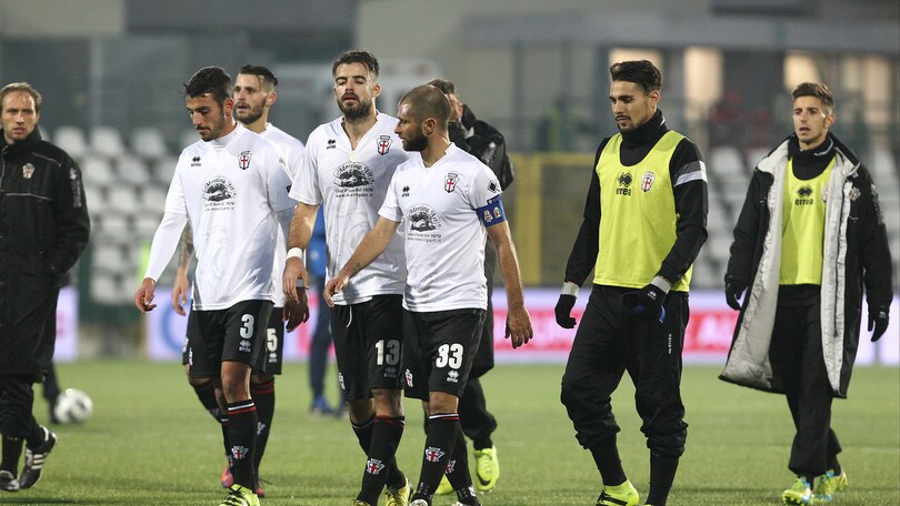 Risultati Serie B: pari tra Pro Vercelli e Vicenza, Brescia ko a Benevento