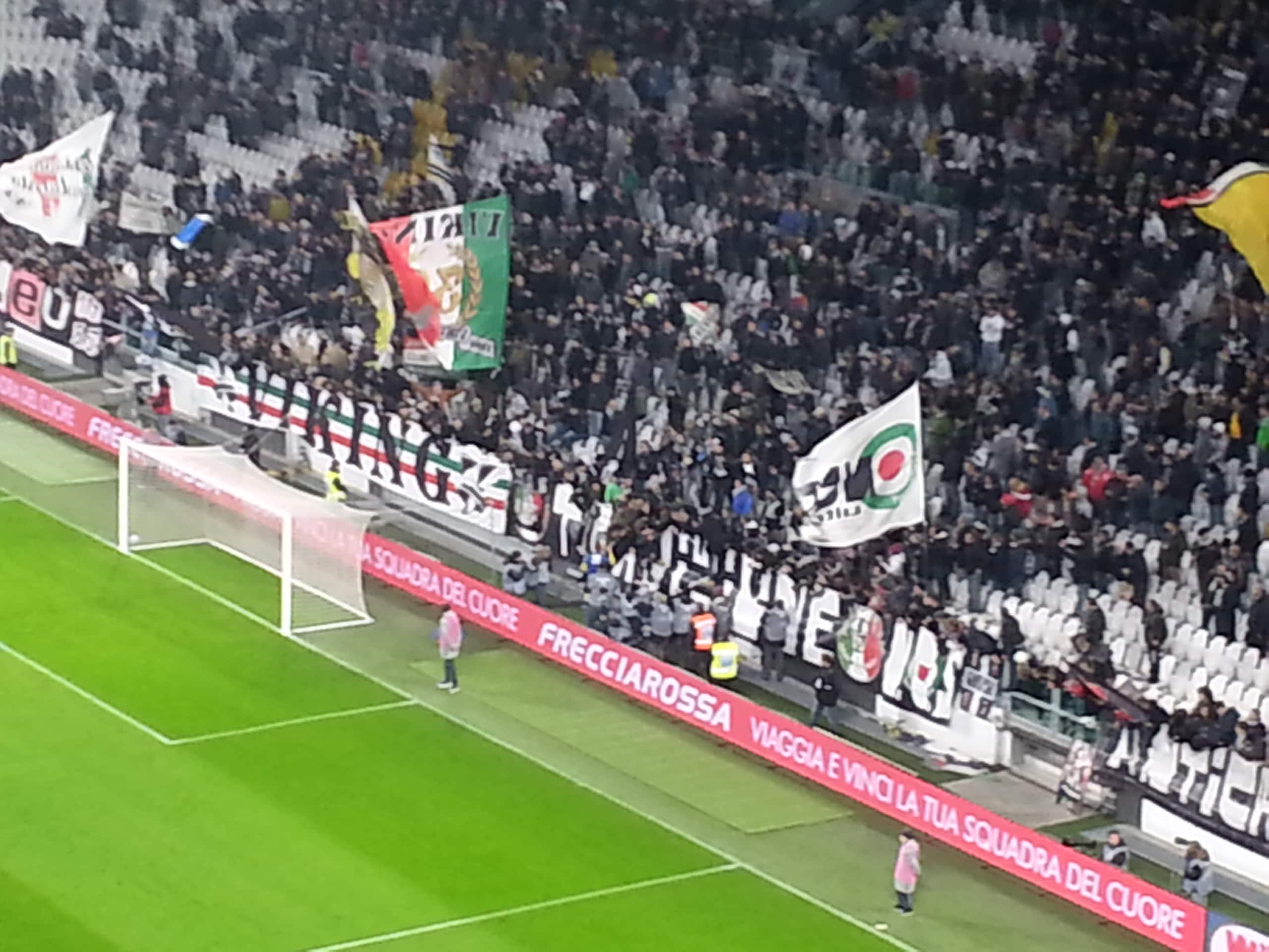 Juventus, per Pepe il tributo dei tifosi bianconeri: «Sempre uno dei nostri»