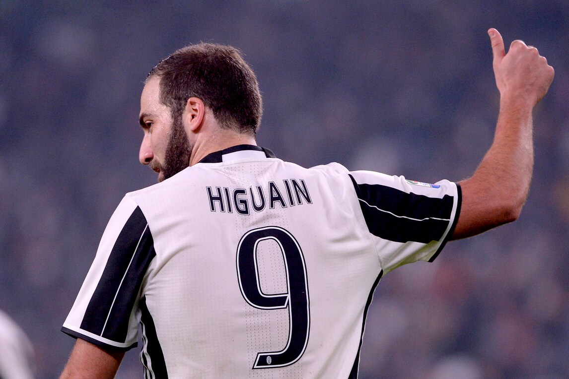 Juventus a Siviglia con il dubbio Higuain