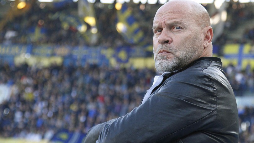 Serie B Trapani, Cosmi non ci sta : «Sono schifato»