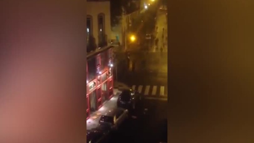 Siviglia: notte di guerriglia tra tifosi